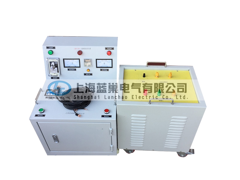 LCBP-15KVA三倍頻高壓發(fā)生器整個(gè)裝置采用一體化和分體式設(shè)計(jì)，操作更簡便，運(yùn)輸更輕松，是新一代的電氣試驗(yàn)設(shè)備。